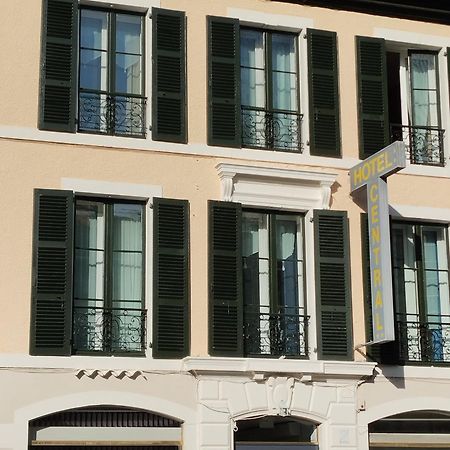 Hotel Central Pau Bagian luar foto