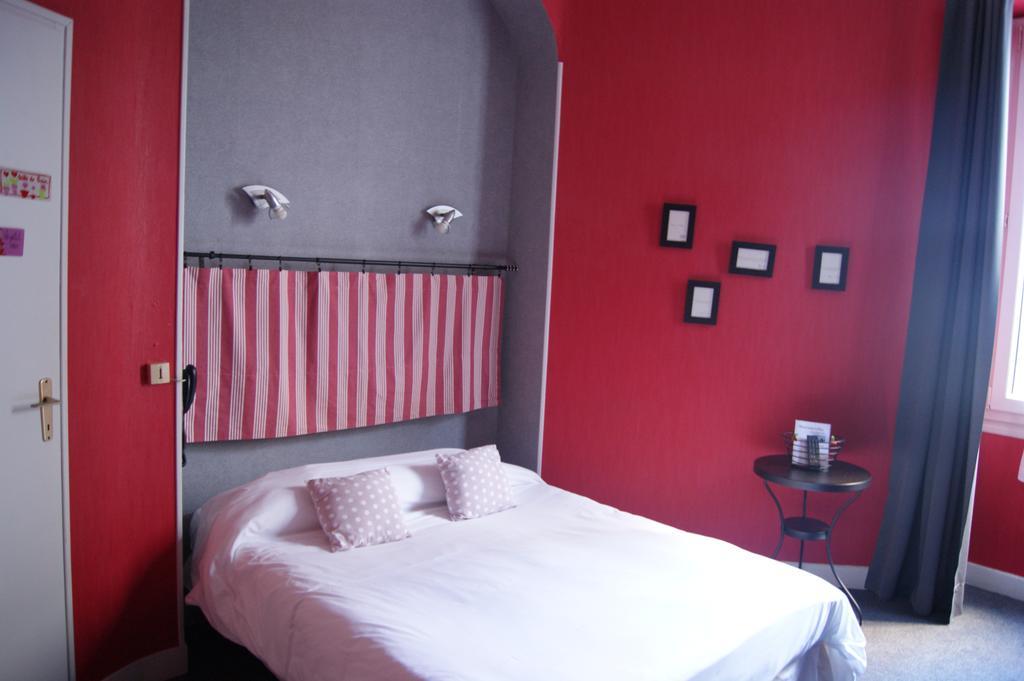 Hotel Central Pau Bagian luar foto