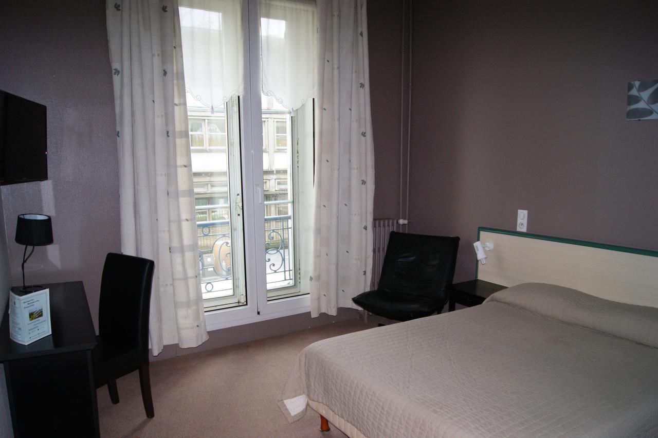Hotel Central Pau Bagian luar foto