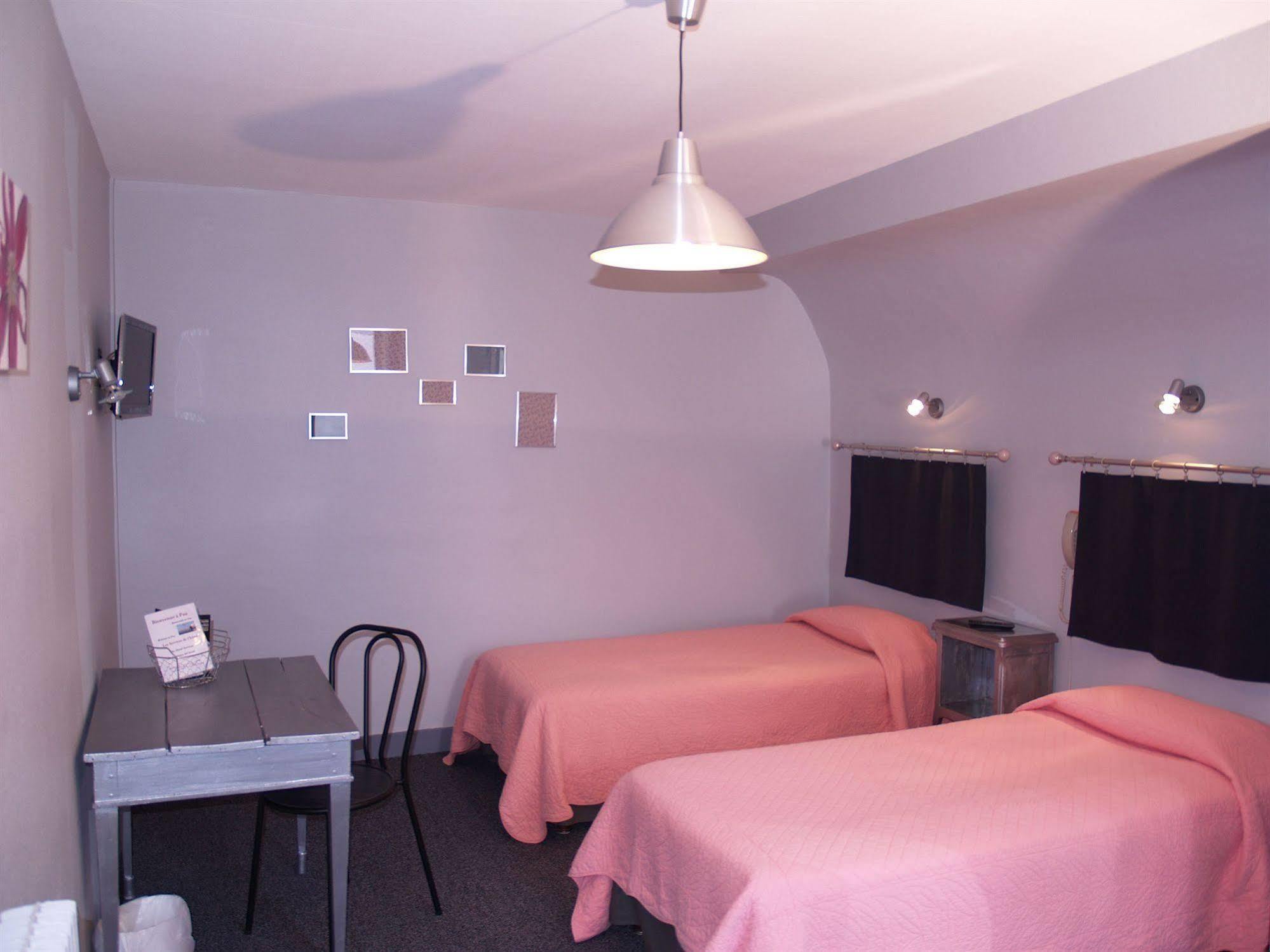 Hotel Central Pau Bagian luar foto