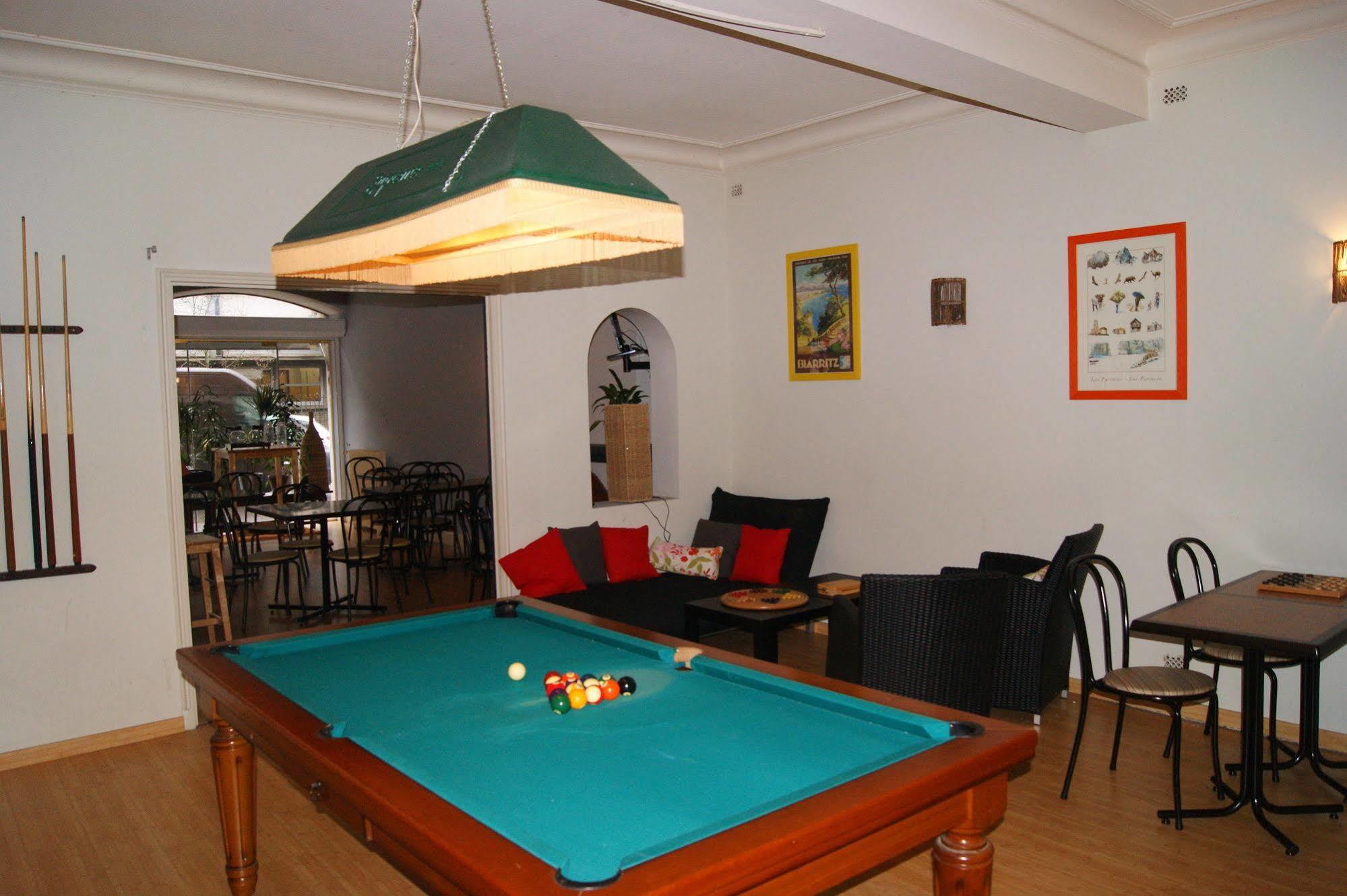 Hotel Central Pau Bagian luar foto
